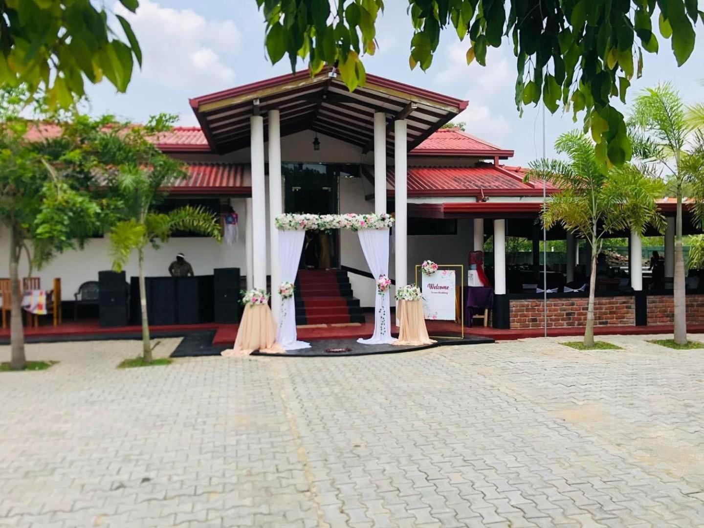 Hotel Tree Garden Wilpaththu Nochchiyagma Anuradhapura Nochchiyagama Exterior foto