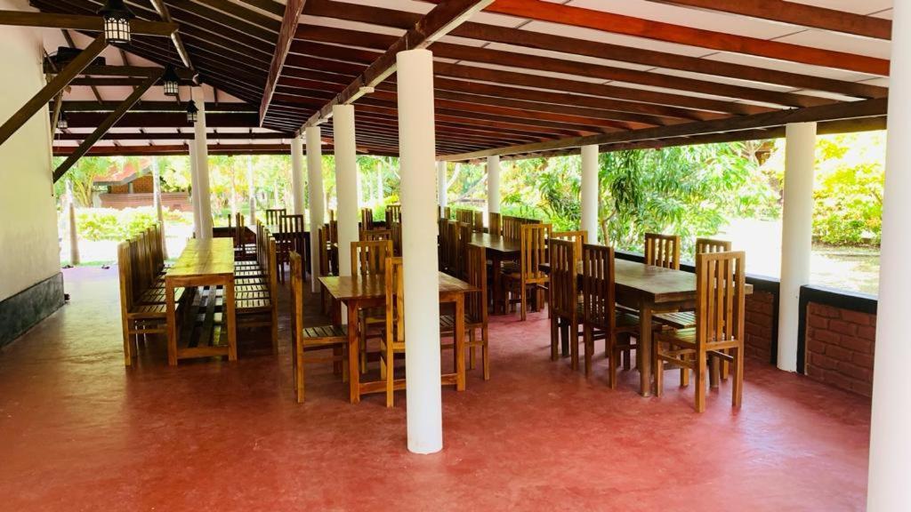 Hotel Tree Garden Wilpaththu Nochchiyagma Anuradhapura Nochchiyagama Exterior foto